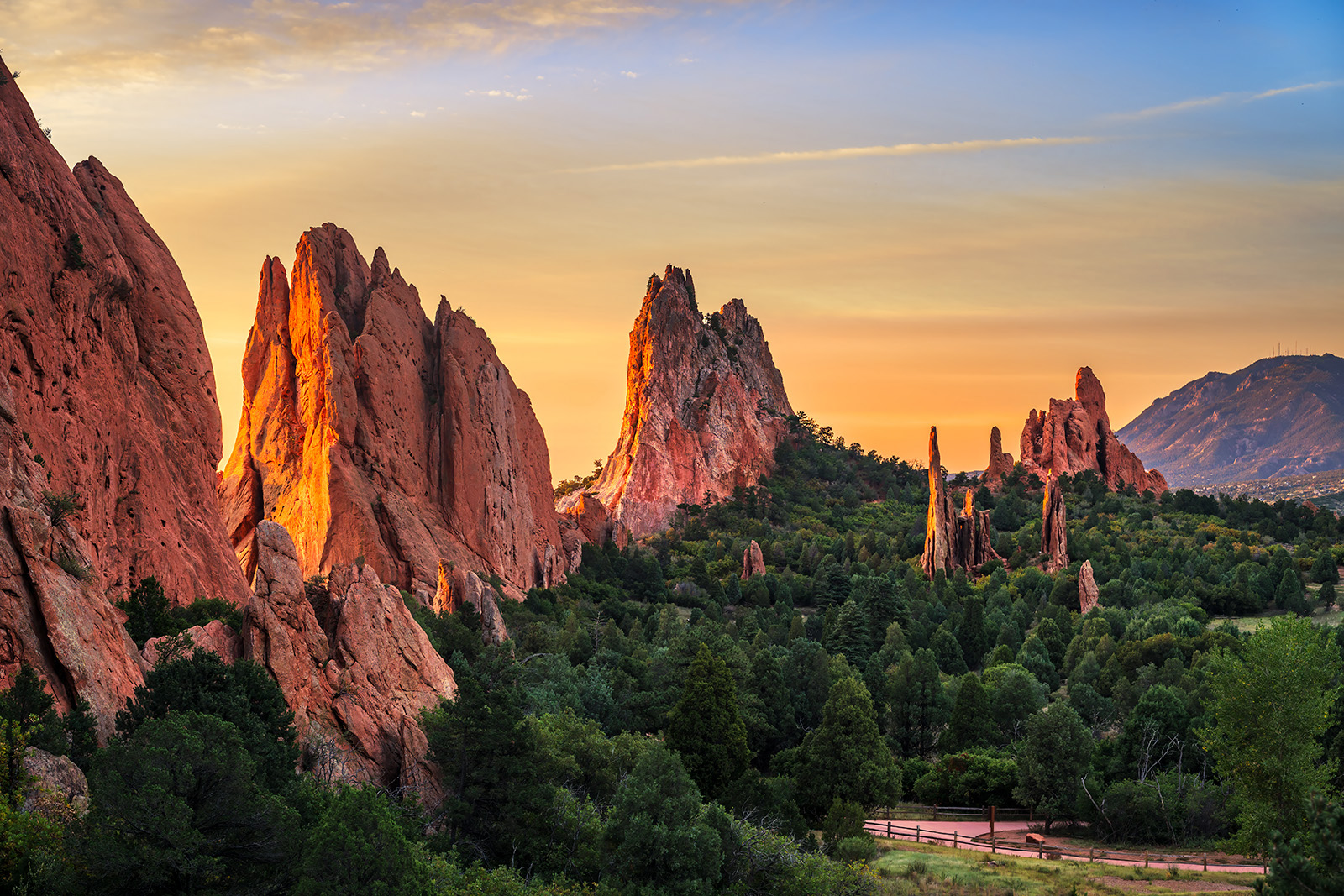 Garden Of The Gods Garden of the Gods red rock formations at sunrise in Colorado